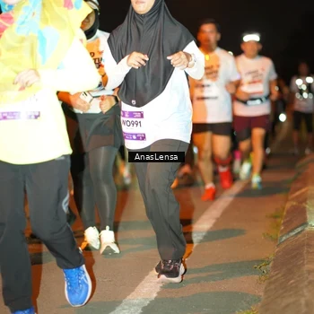 Runner Photo 7627984