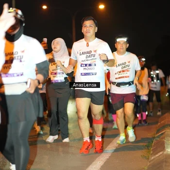 Runner Photo 7627996