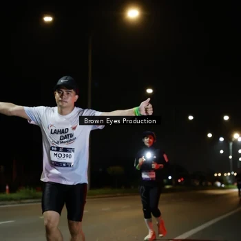 Runner Photo 7628007