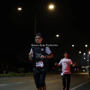 Runner Photo 7628009