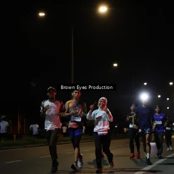 Runner Photo 7628014