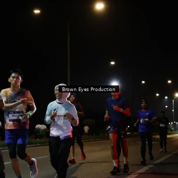 Runner Photo 7628015