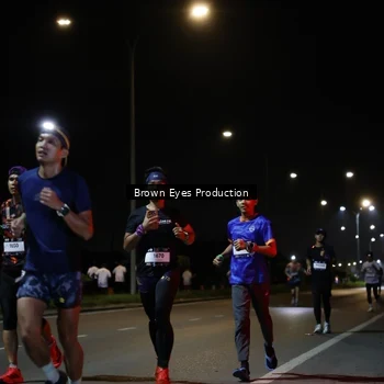 Runner Photo 7628033