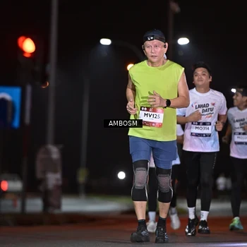 Runner Photo 7628036