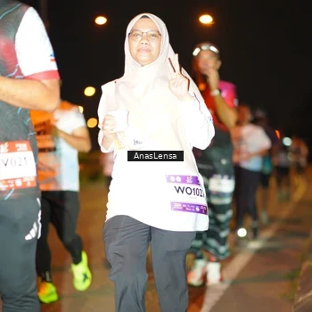 Runner Photo 7628067