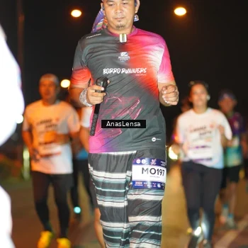 Runner Photo 7628076