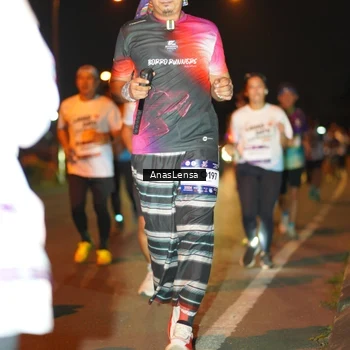 Runner Photo 7628079