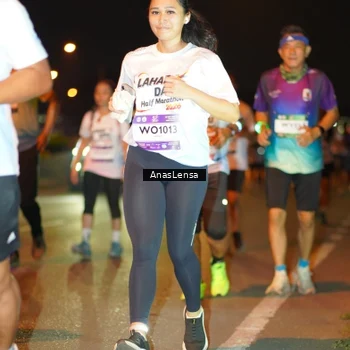 Runner Photo 7628081
