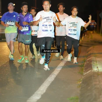 Runner Photo 7628097