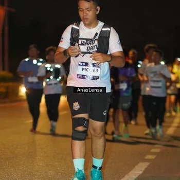 Runner Photo 7628100