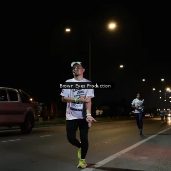 Runner Photo 7628110