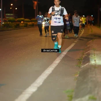 Runner Photo 7628112