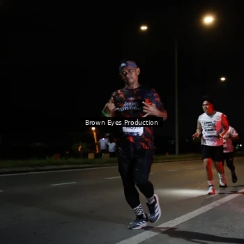 Runner Photo 7628126