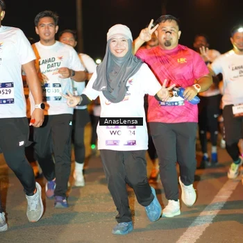 Runner Photo 7628235