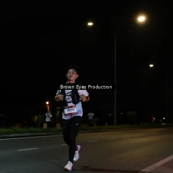 Runner Photo 7628318