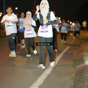 Runner Photo 7628343