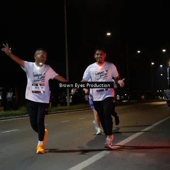 Runner Photo 7628365