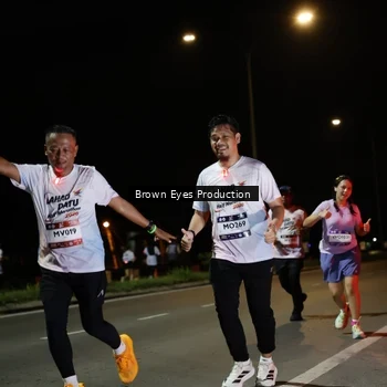 Runner Photo 7628368