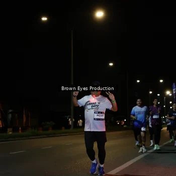 Runner Photo 7628372