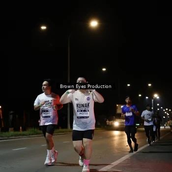 Runner Photo 7628413