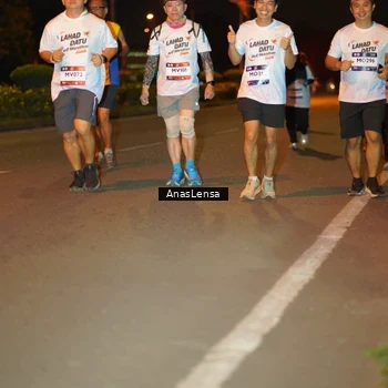 Runner Photo 7628421