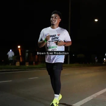 Runner Photo 7628431