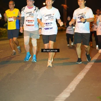Runner Photo 7628433