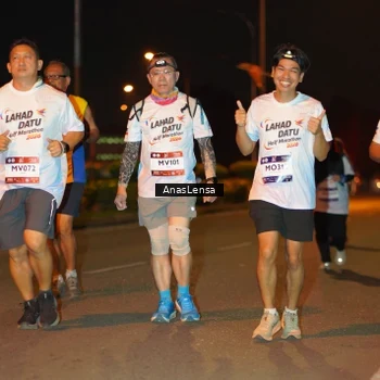 Runner Photo 7628435