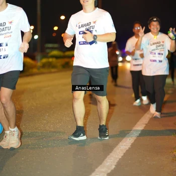 Runner Photo 7628444