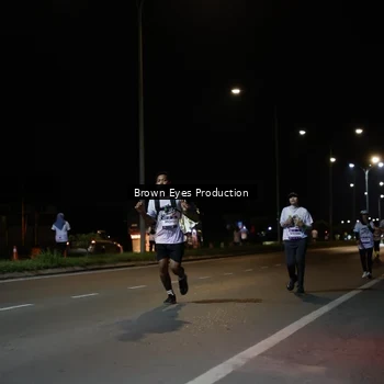Runner Photo 7628467