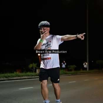 Runner Photo 7628471