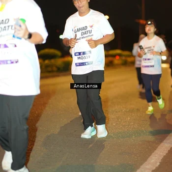Runner Photo 7628475