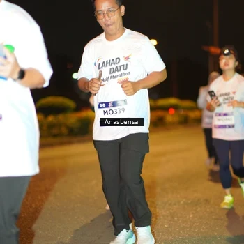 Runner Photo 7628484