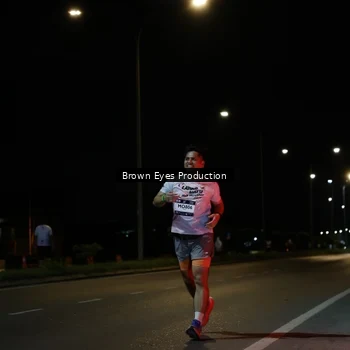 Runner Photo 7628543