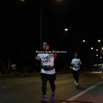Runner Photo 7628550