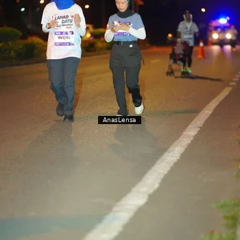 Runner Photo 7628595