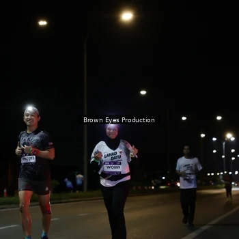 Runner Photo 7628670