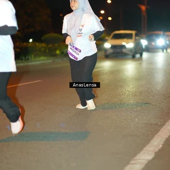 Runner Photo 7628671