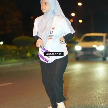 Runner Photo 7628672