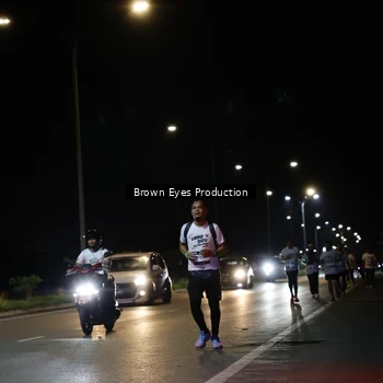Runner Photo 7628684