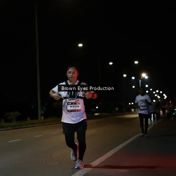 Runner Photo 7628690