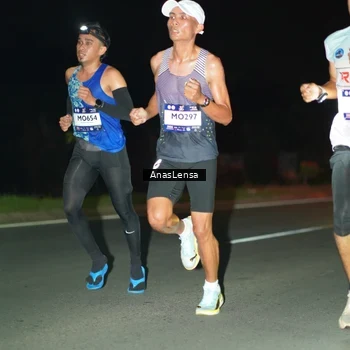 Runner Photo 7628872