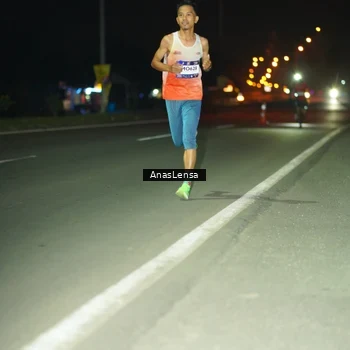 Runner Photo 7628890