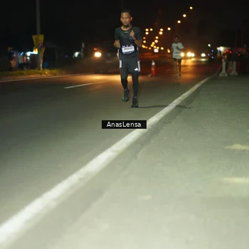 Runner Photo 7628976