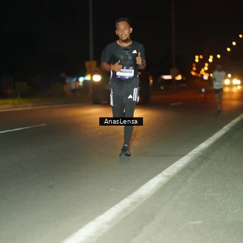 Runner Photo 7629003