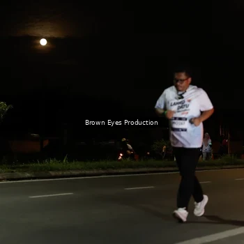 Runner Photo 7629012