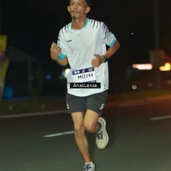 Runner Photo 7629015