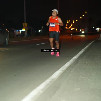 Runner Photo 7629023
