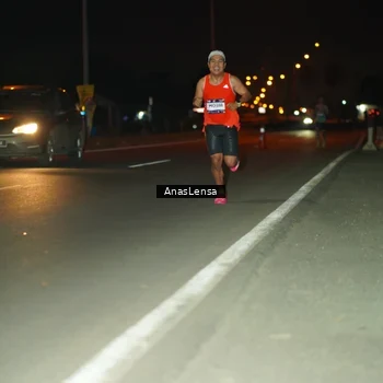 Runner Photo 7629034