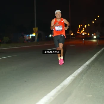 Runner Photo 7629036